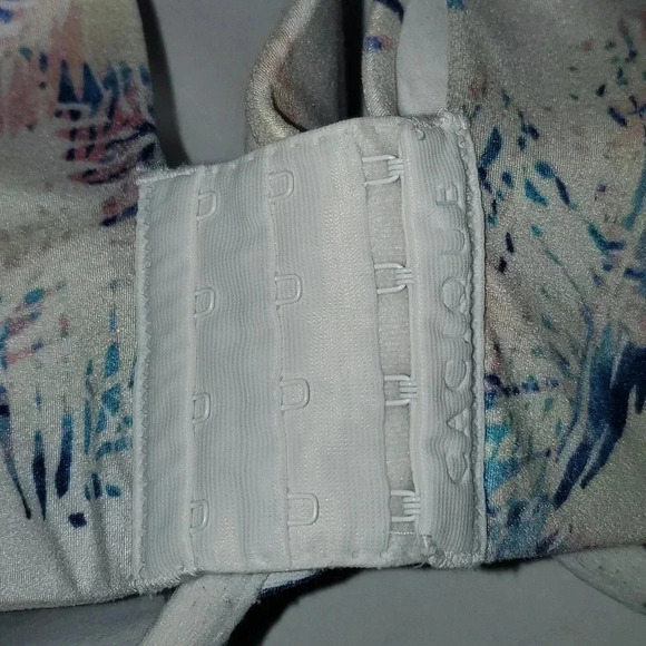 Cacique Lightly Lined Full Coverage Back Smoothing Bra Size 44DD - Picture 7 of 16